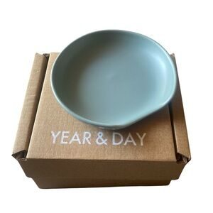 NWT Year & Day Blue Ceramic Spoon Rest Plate